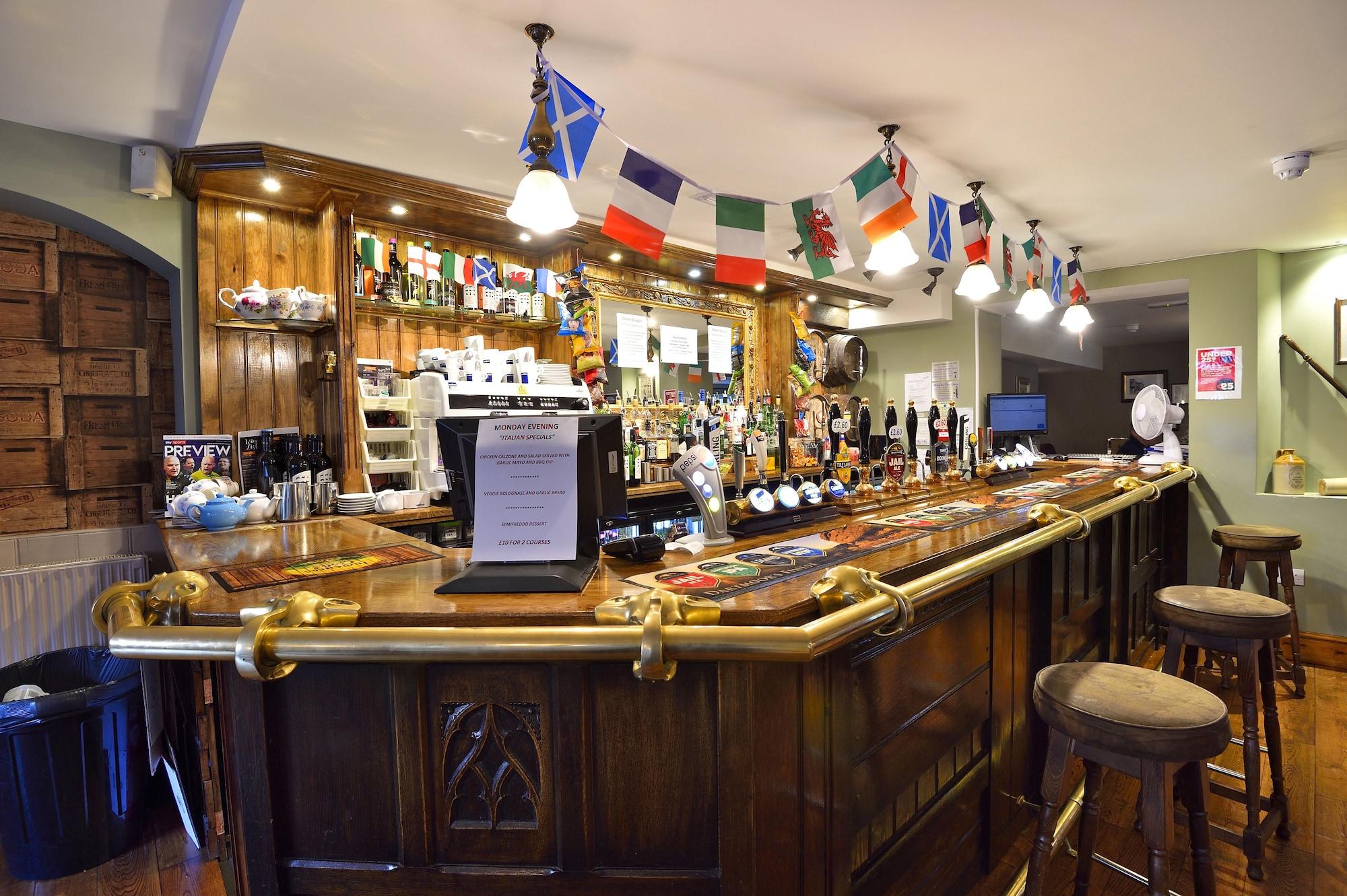 The Green Dragon Wellington  Luaran gambar
